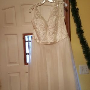 Wedding dress